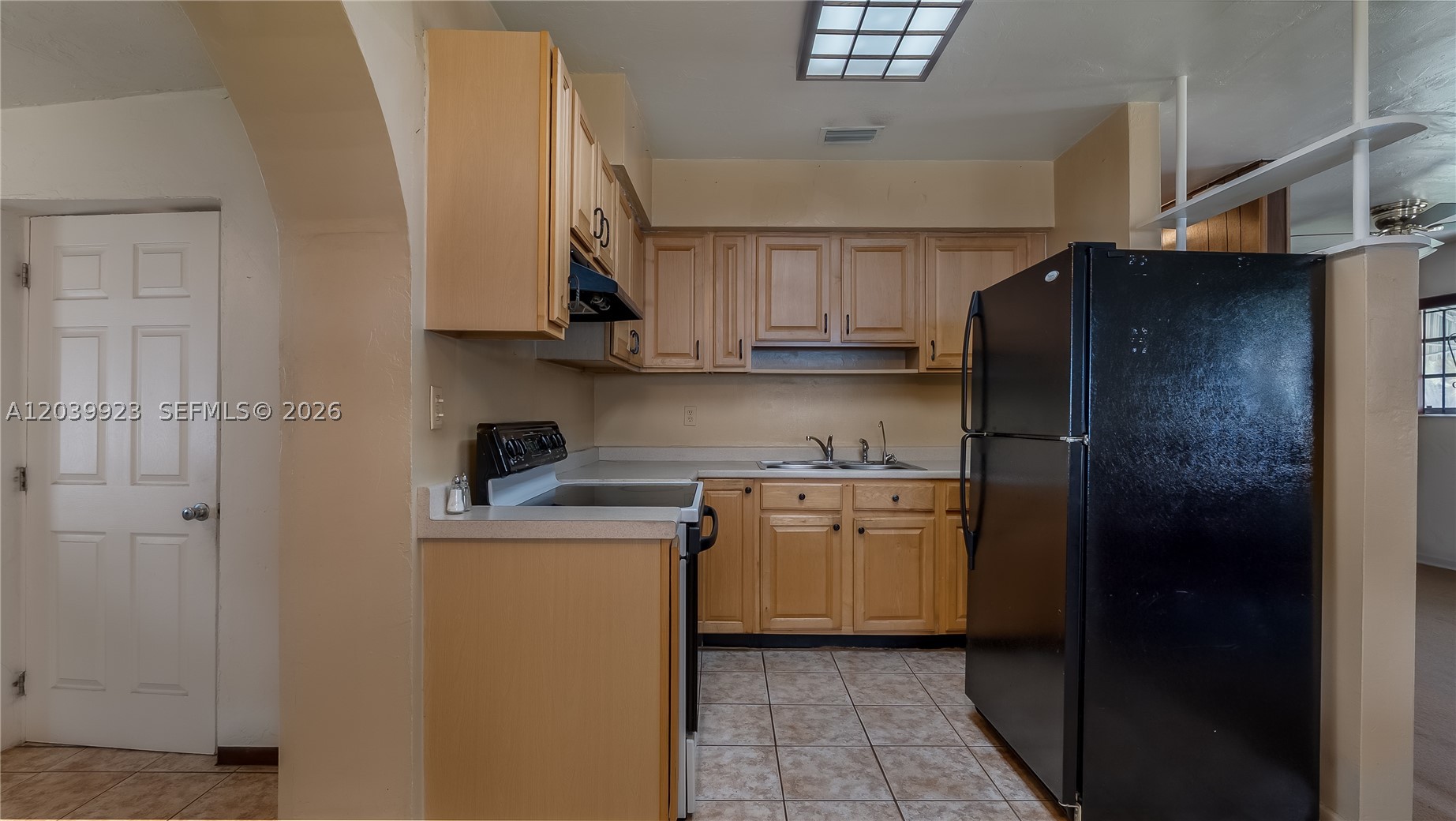MYRTLE GROVE 1ST ADDN - Residential
