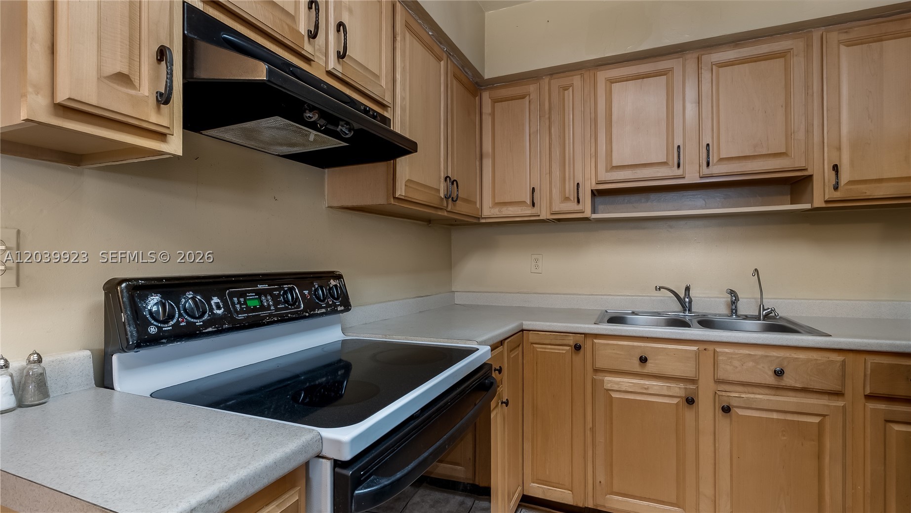 MYRTLE GROVE 1ST ADDN - Residential