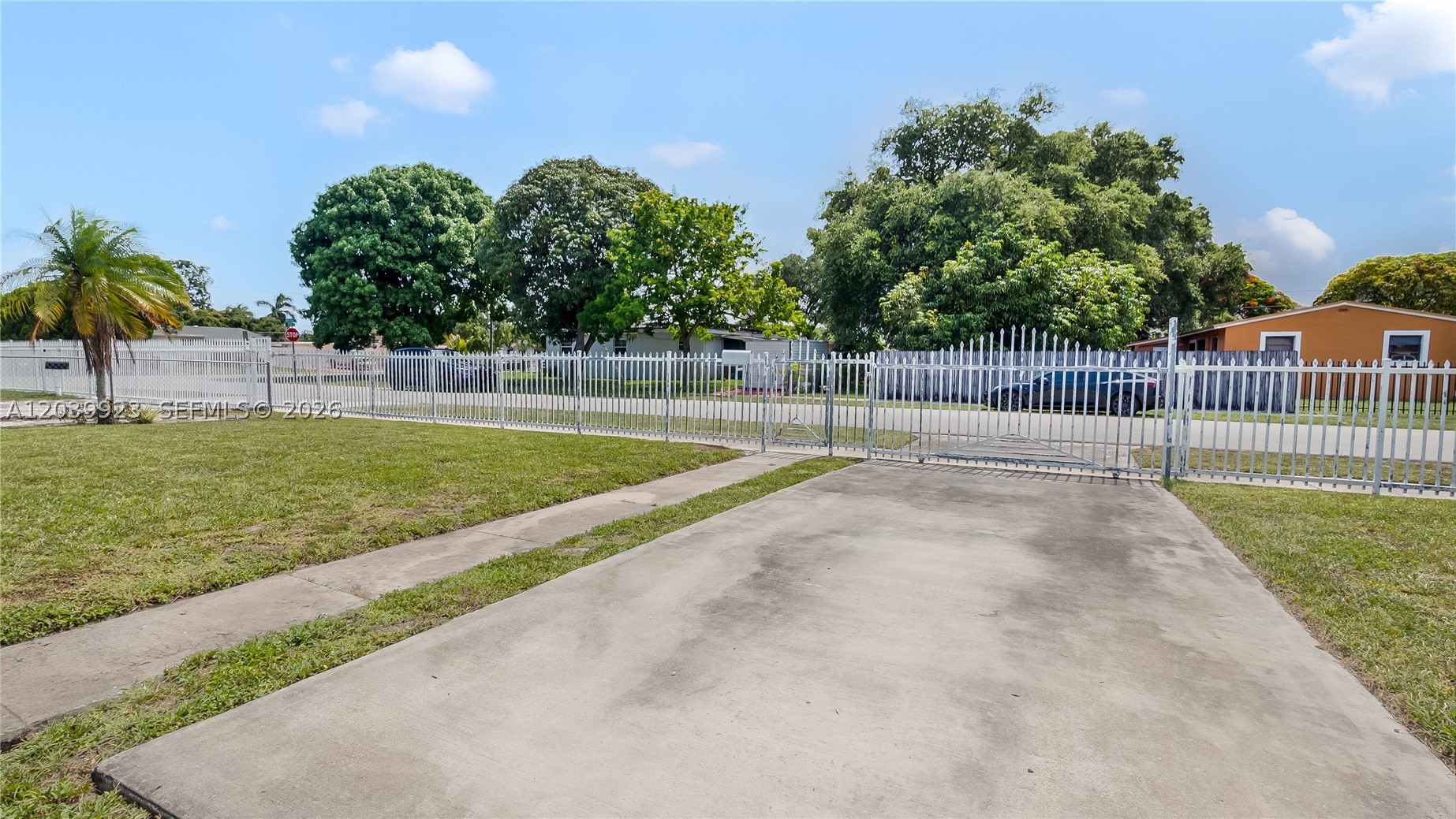 MYRTLE GROVE 1ST ADDN - Residential