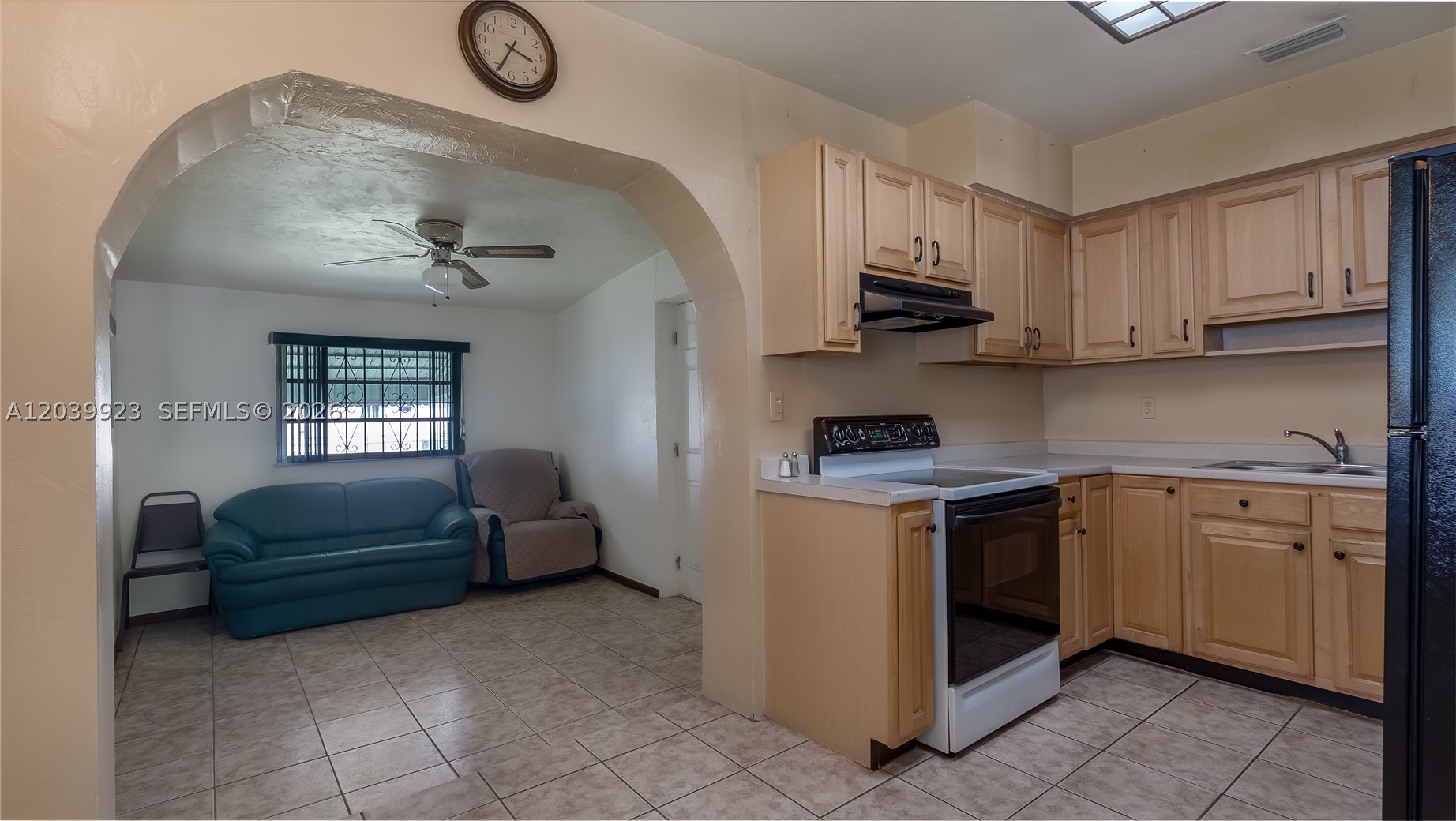MYRTLE GROVE 1ST ADDN - Residential