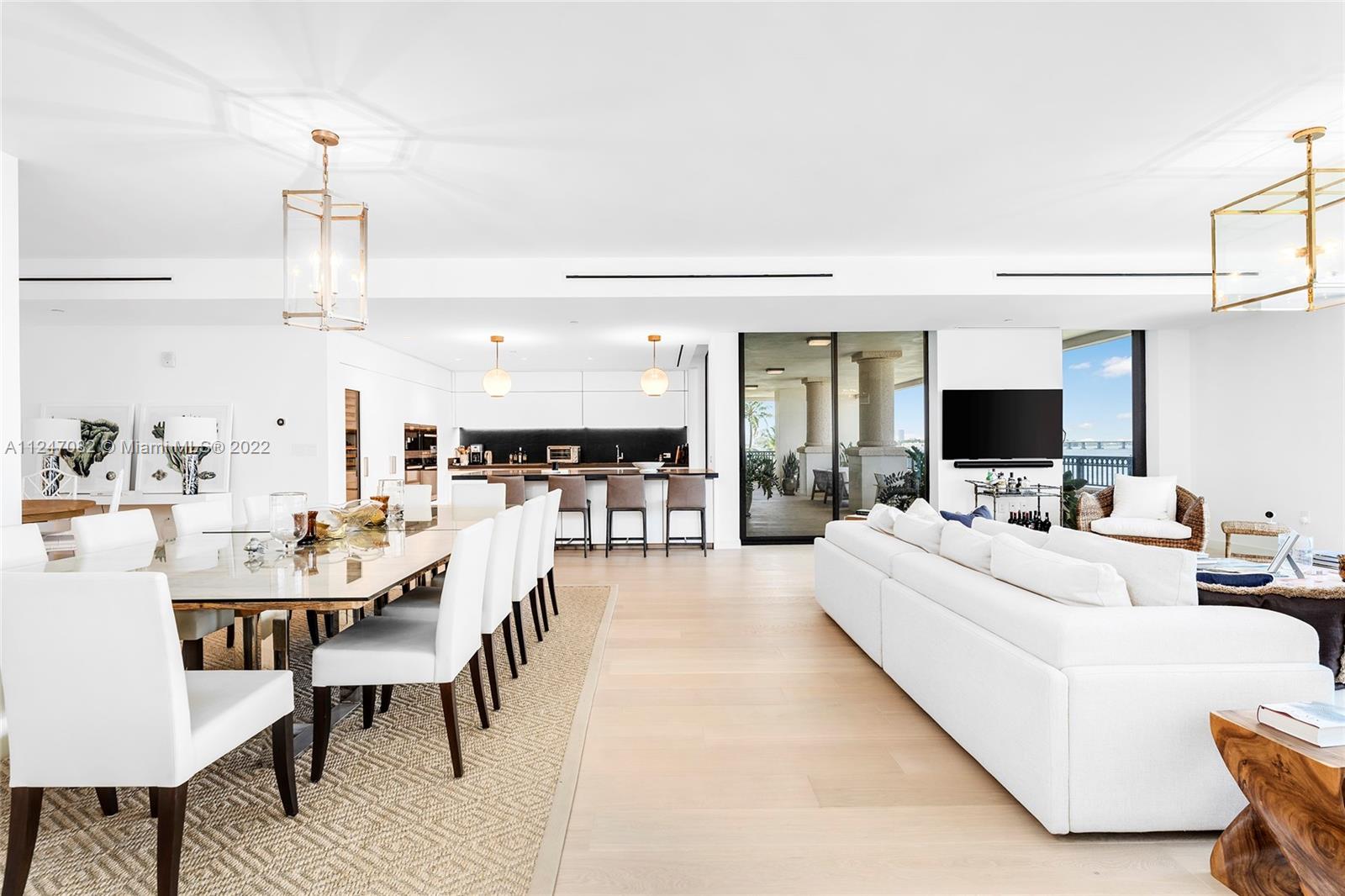 FISHER ISLAND - Residential