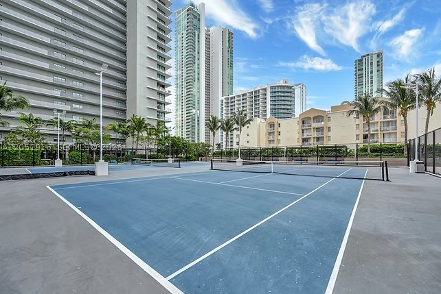 GRAN PARAISO CONDO - Residential Lease
