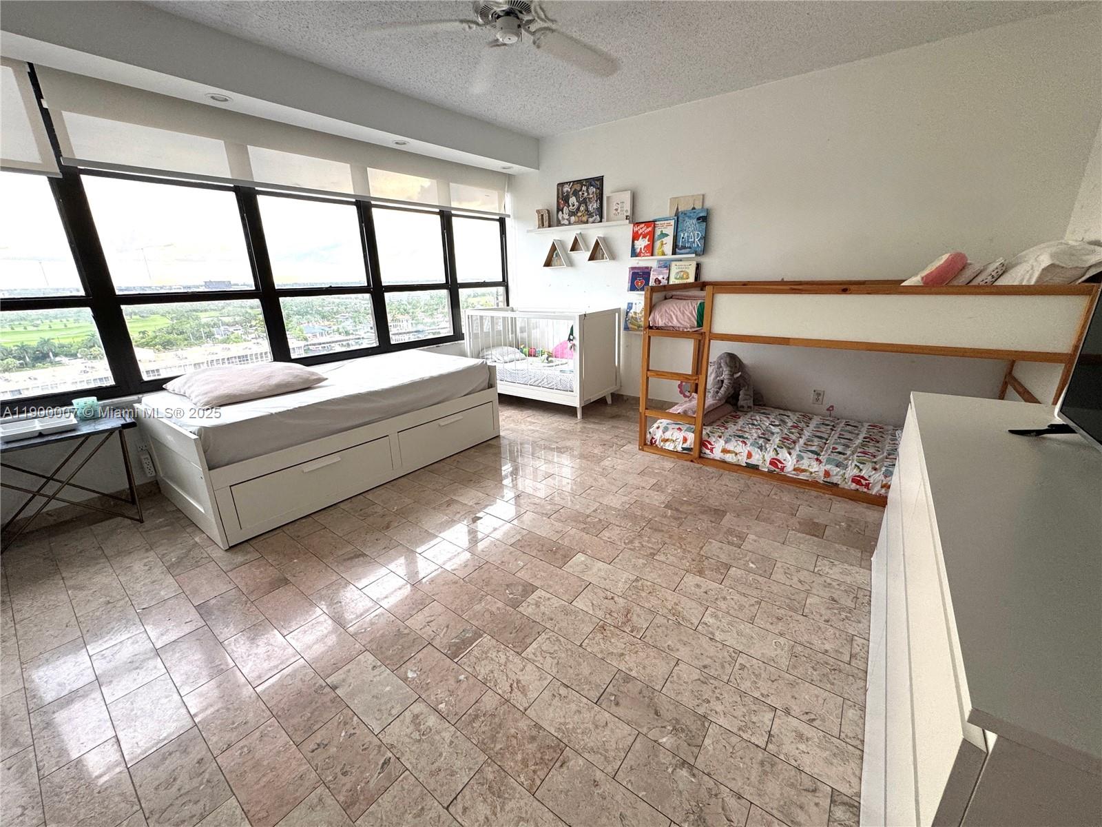 OLYMPUS CONDO PHASE - Residential