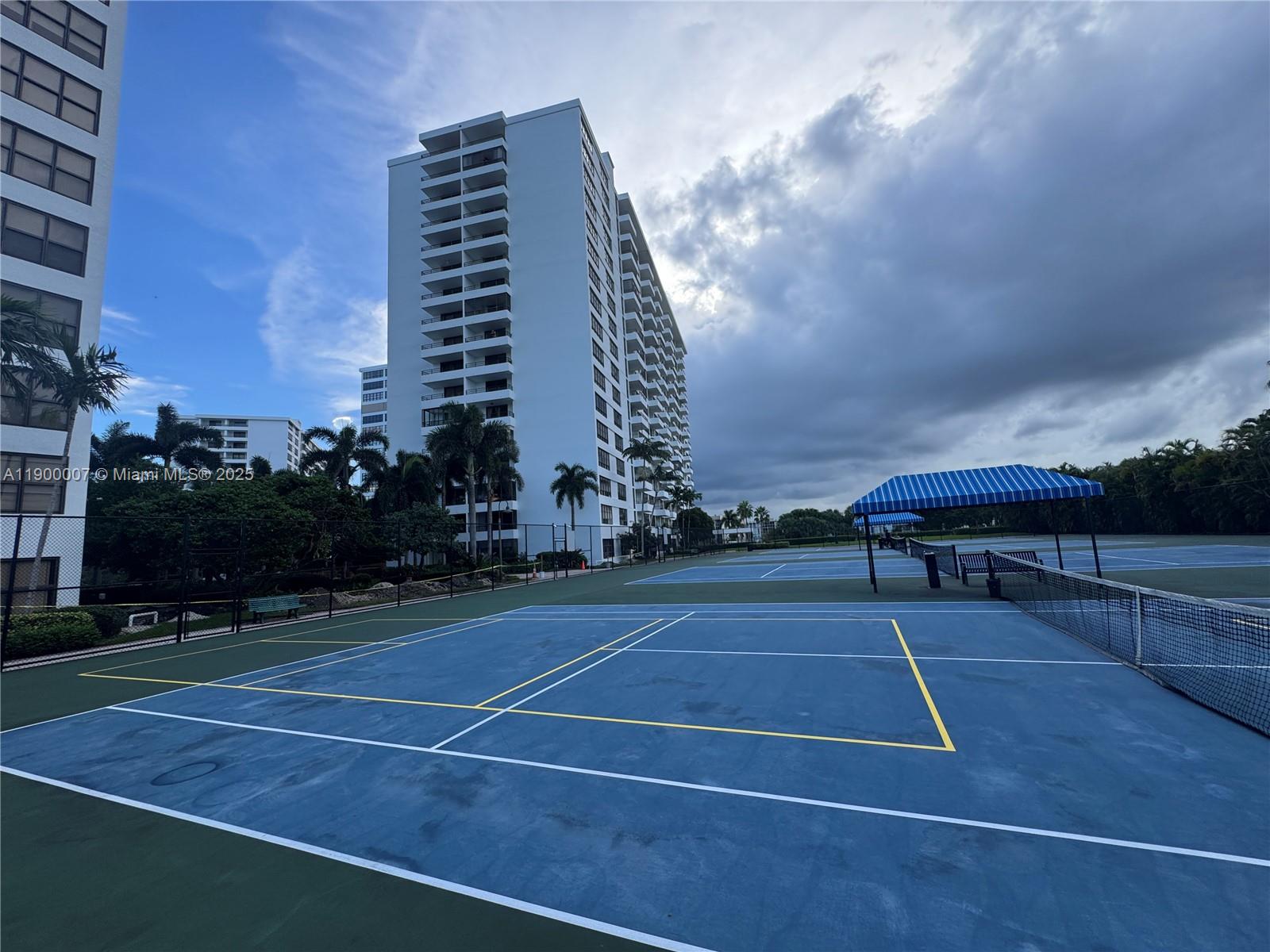 OLYMPUS CONDO PHASE - Residential