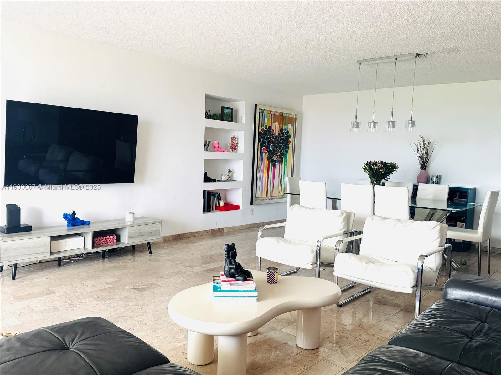 OLYMPUS CONDO PHASE - Residential