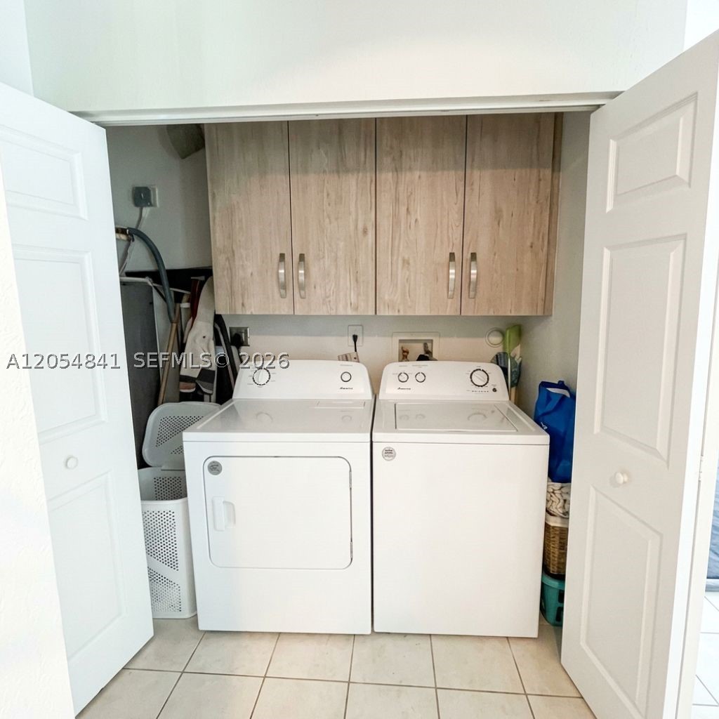 CEDAR WEST HOMES FIRST AD - Residential Lease
