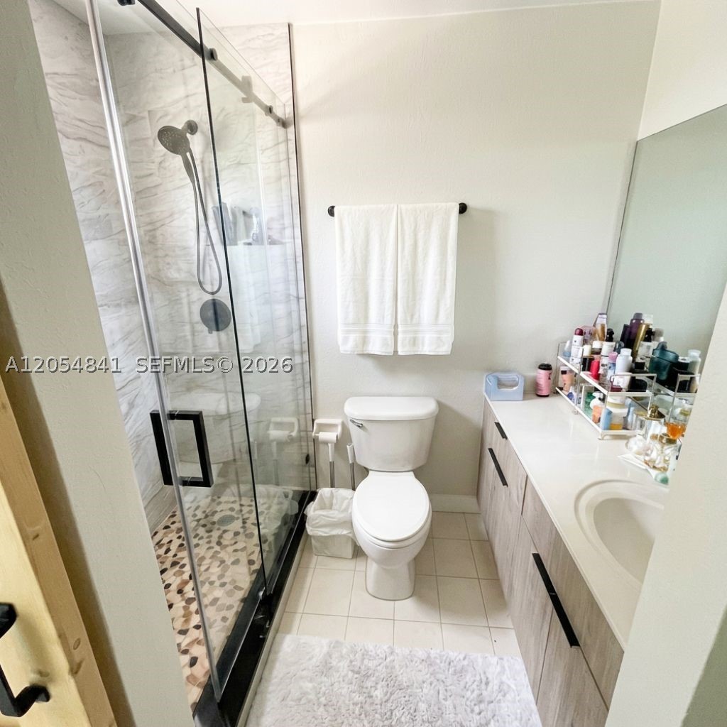 CEDAR WEST HOMES FIRST AD - Residential Lease