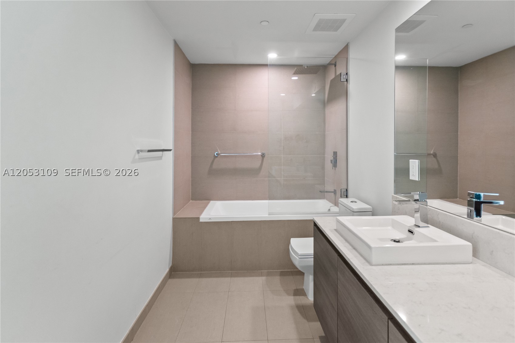 THE BOND (1080 BRICKELL) - Residential