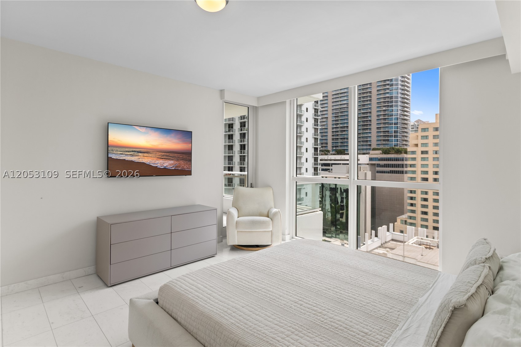 THE BOND (1080 BRICKELL) - Residential