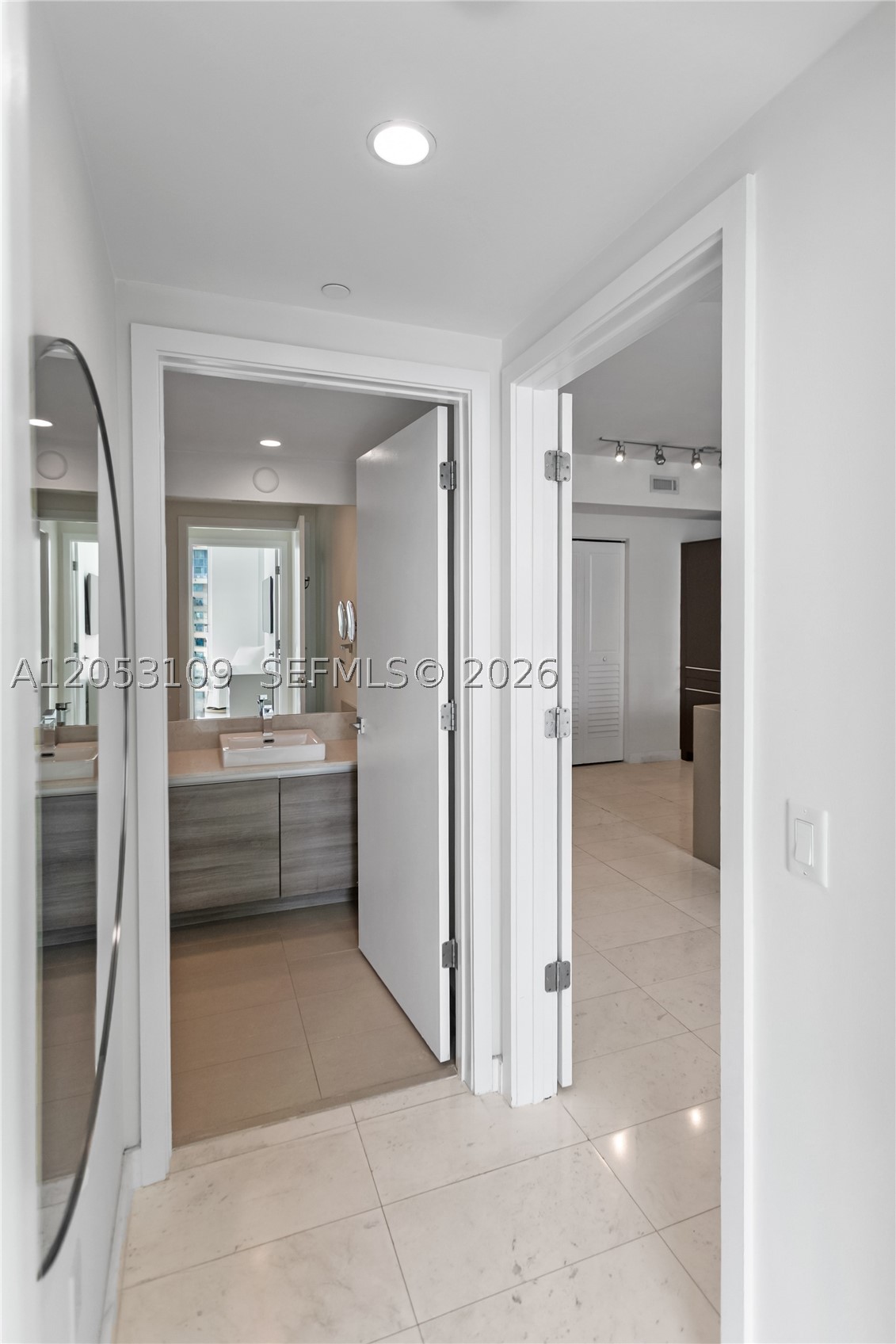 THE BOND (1080 BRICKELL) - Residential