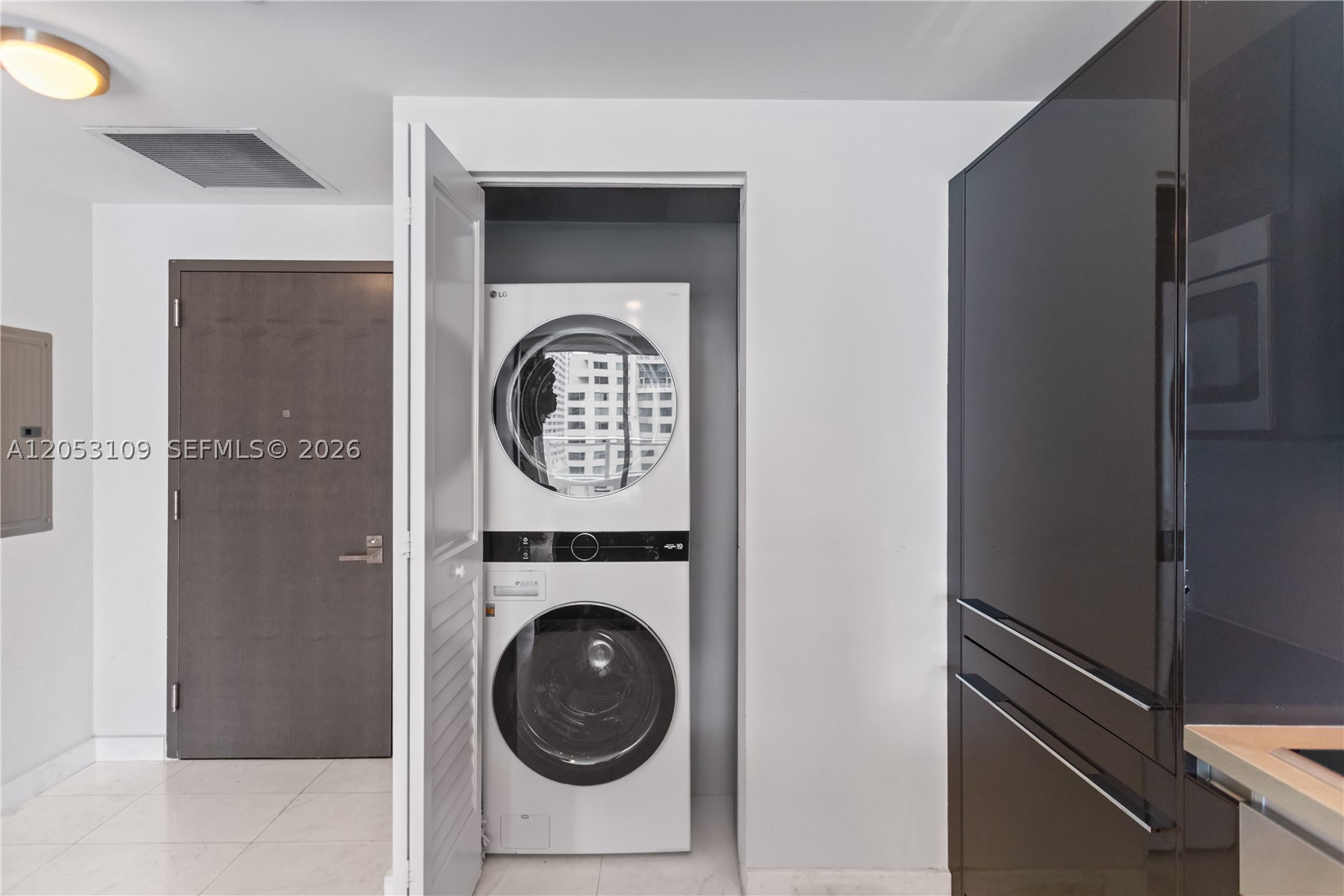 THE BOND (1080 BRICKELL) - Residential