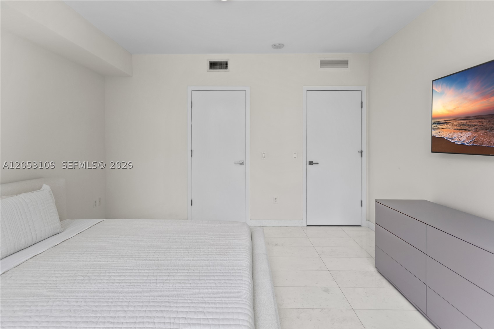 THE BOND (1080 BRICKELL) - Residential
