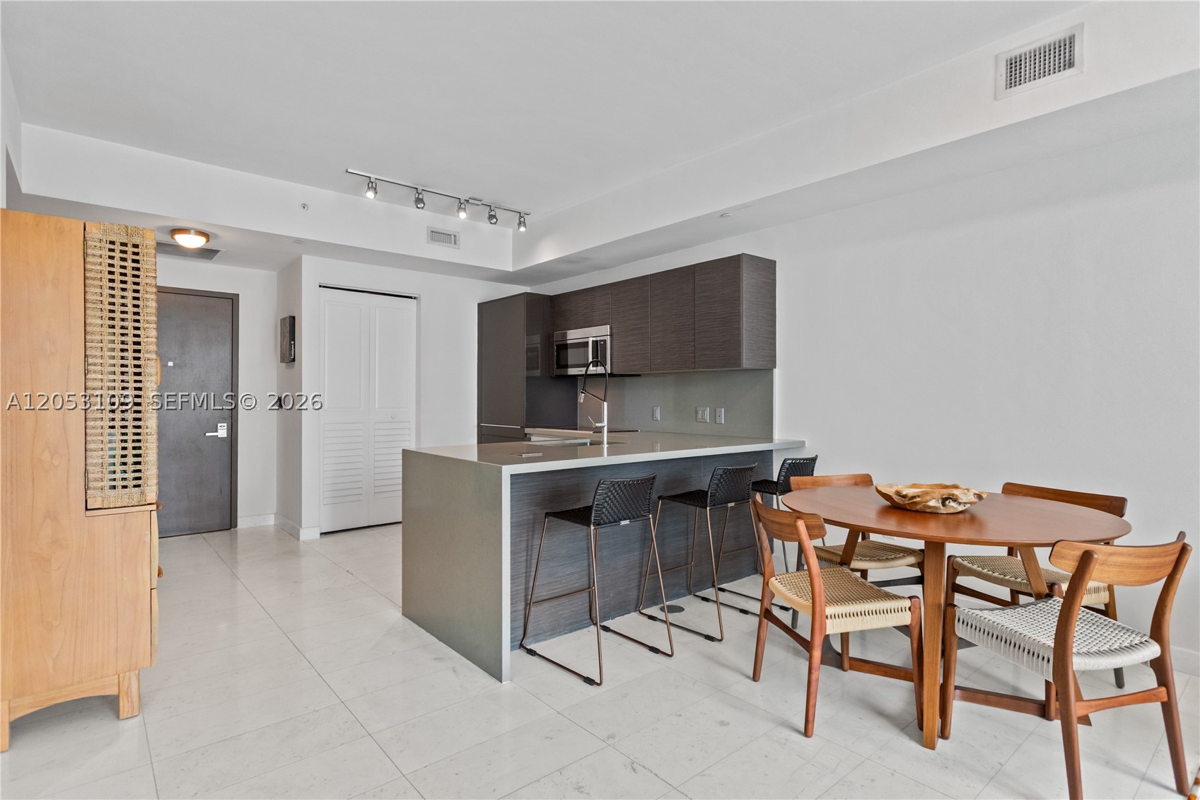 THE BOND (1080 BRICKELL) - Residential