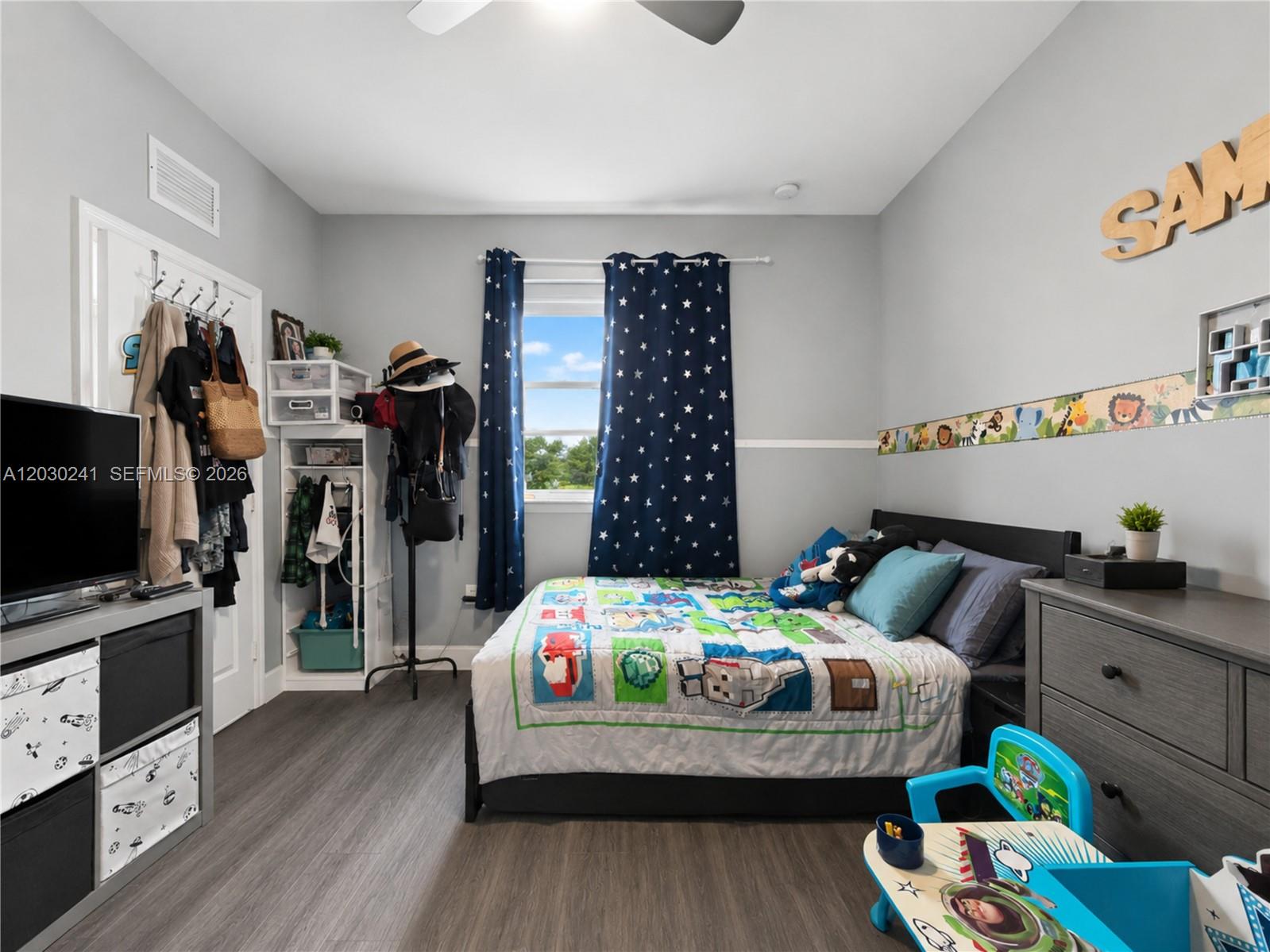 ISLANDS AT DORAL 1ST ADDN - Residential