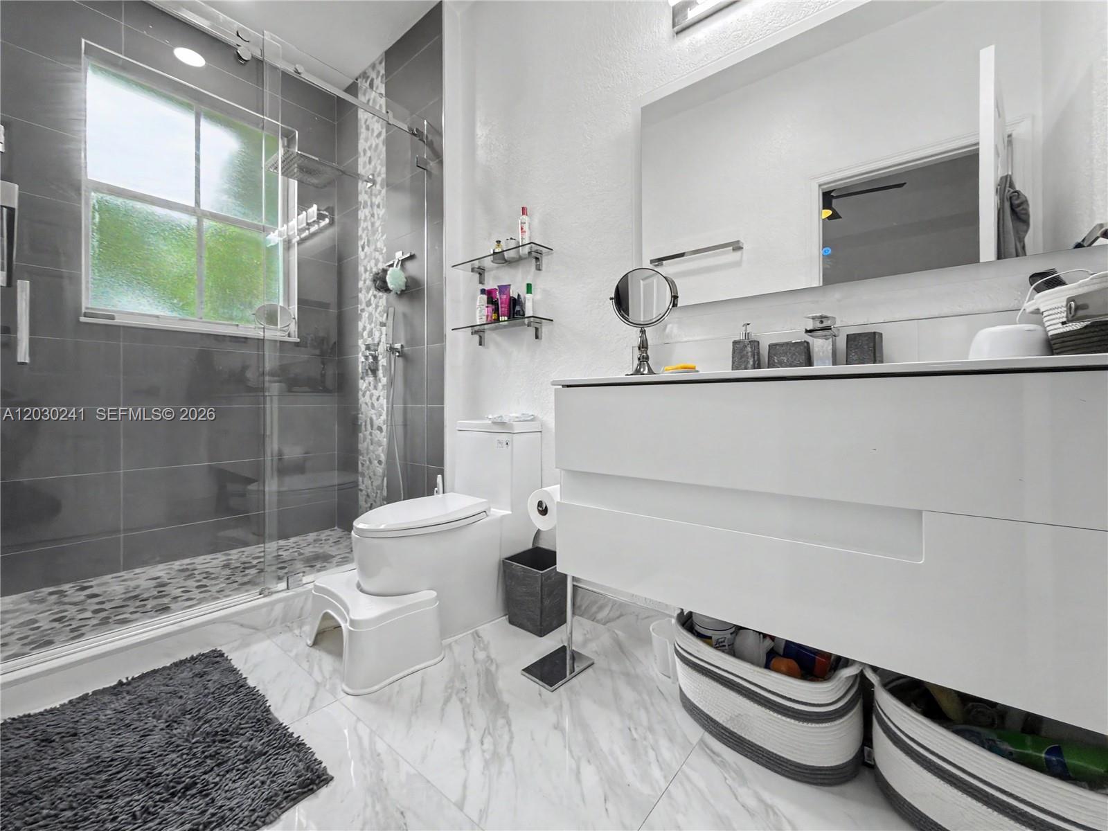 ISLANDS AT DORAL 1ST ADDN - Residential