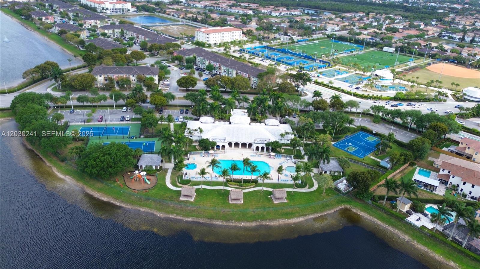 ISLANDS AT DORAL 1ST ADDN - Residential