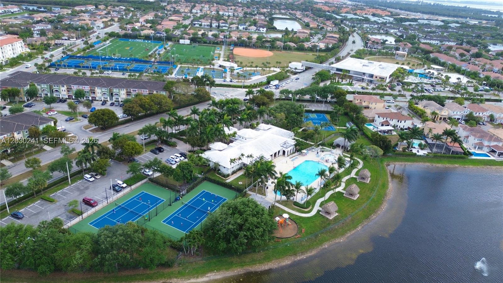 ISLANDS AT DORAL 1ST ADDN - Residential