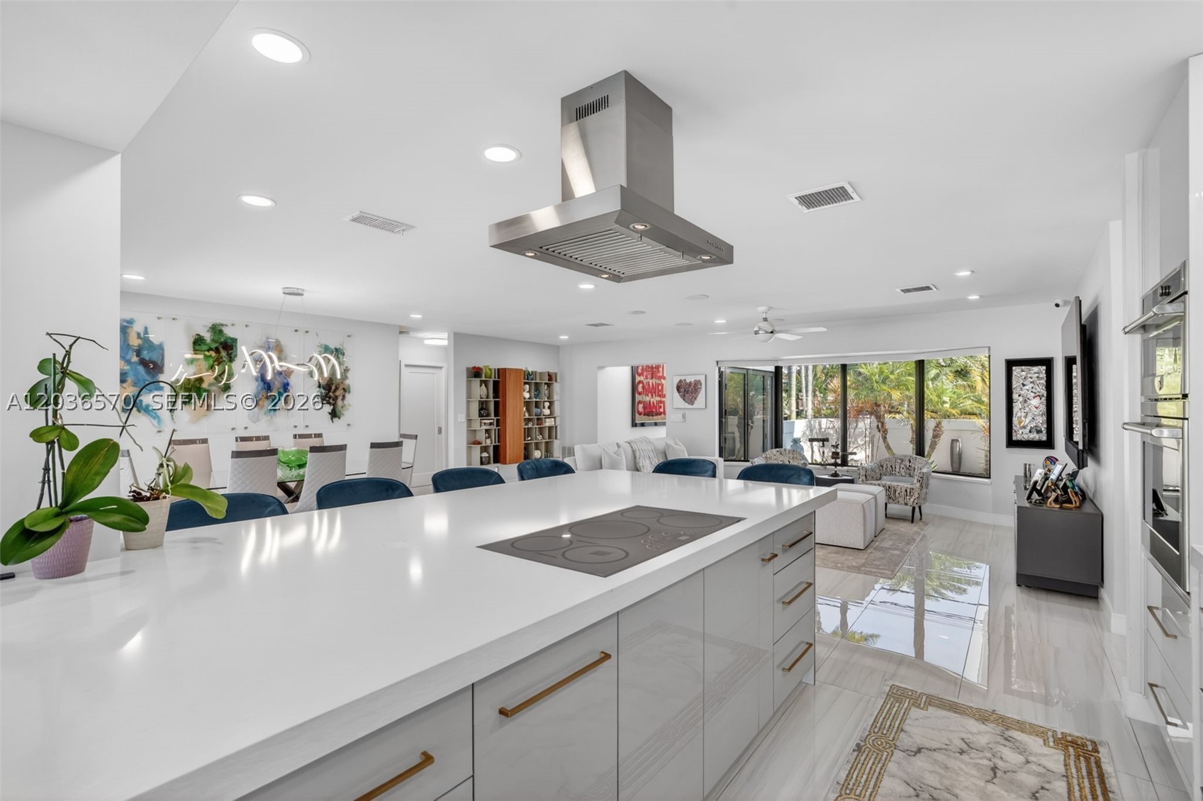 VENETIAN ISLES 1ST SEC - Residential