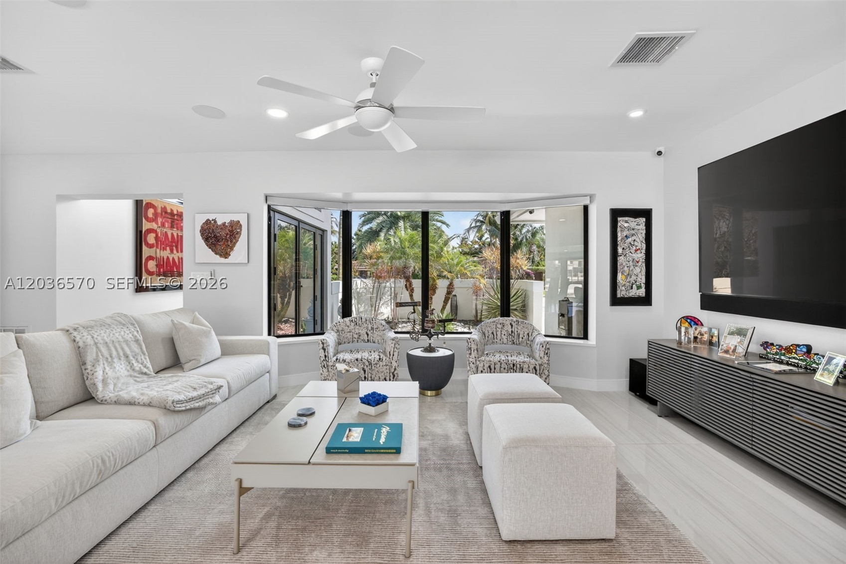 VENETIAN ISLES 1ST SEC - Residential