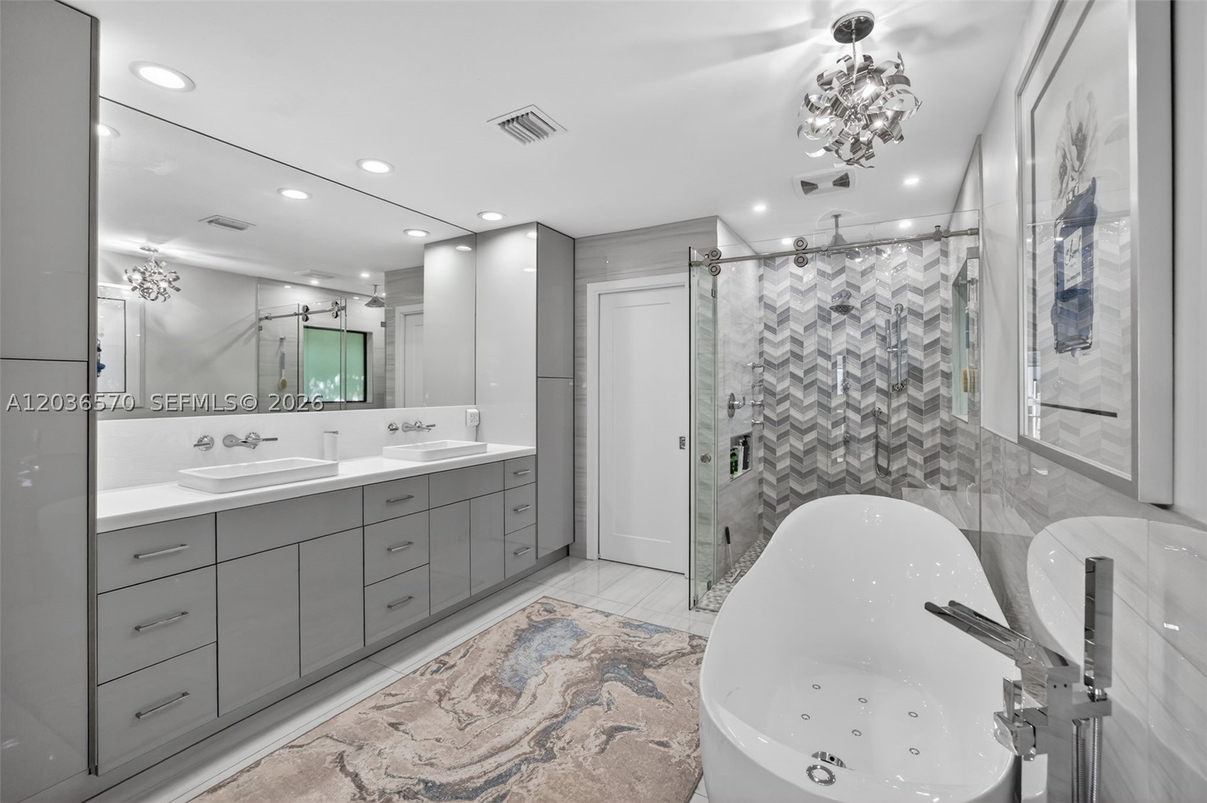 VENETIAN ISLES 1ST SEC - Residential