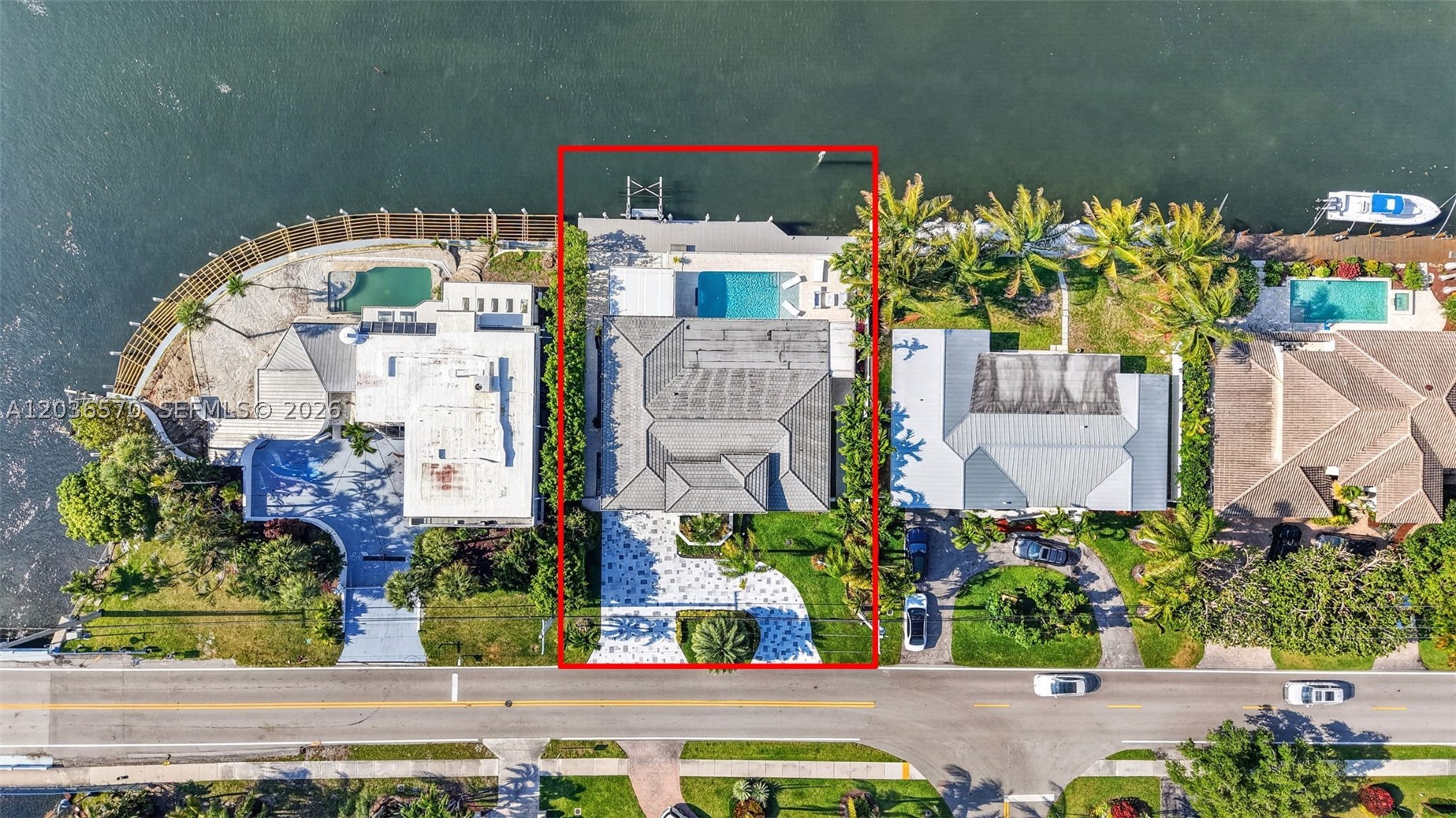VENETIAN ISLES 1ST SEC - Residential
