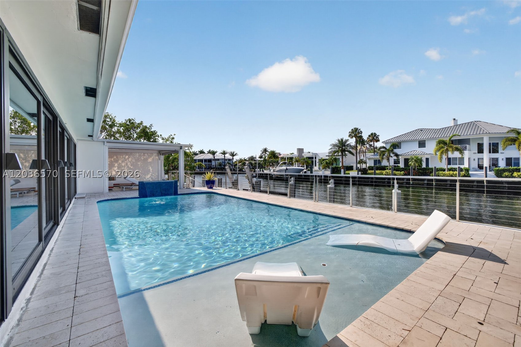 VENETIAN ISLES 1ST SEC - Residential