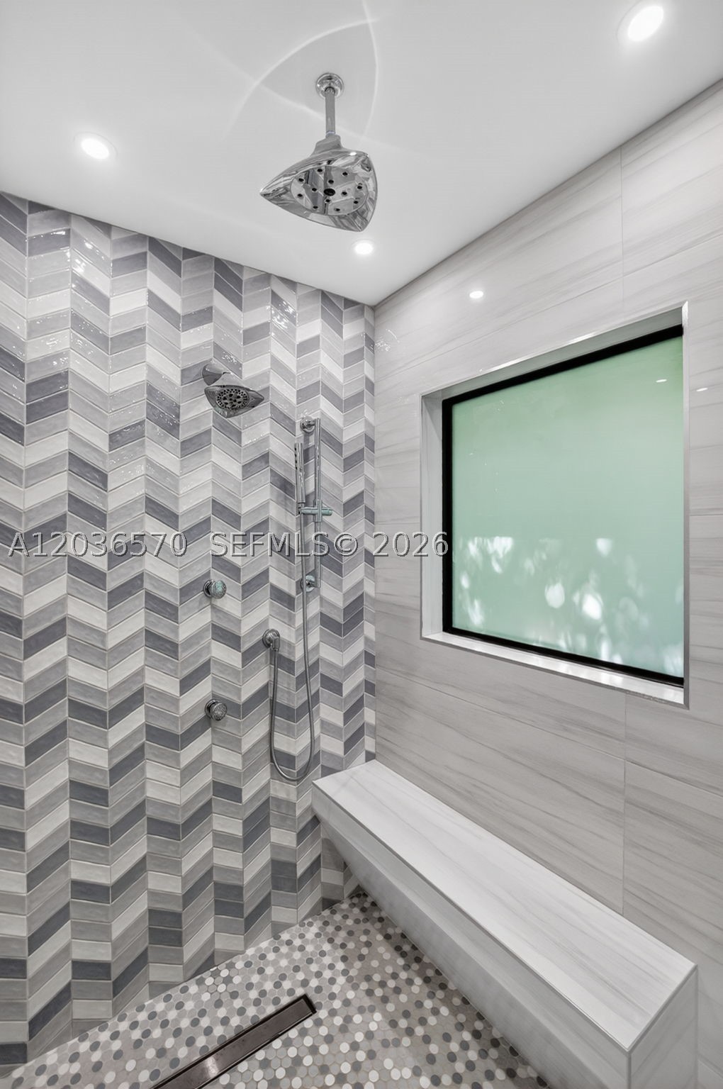 VENETIAN ISLES 1ST SEC - Residential