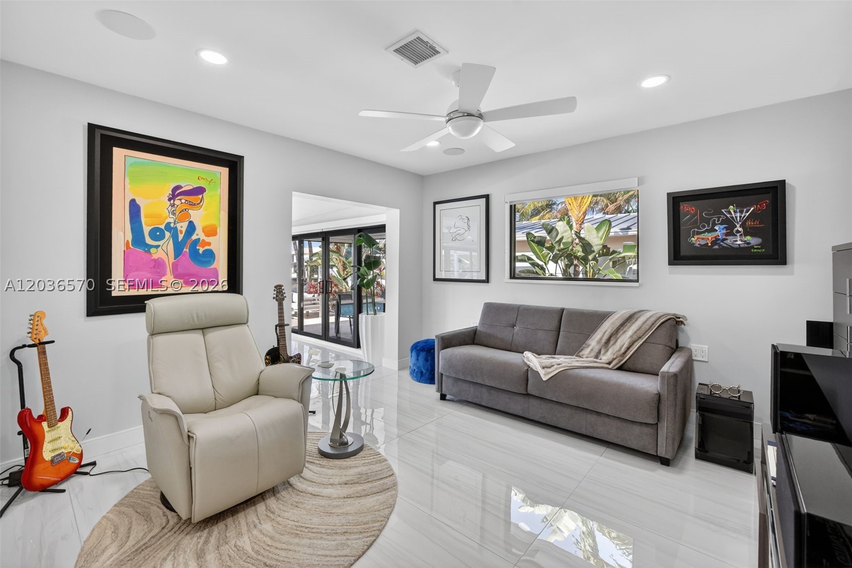 VENETIAN ISLES 1ST SEC - Residential