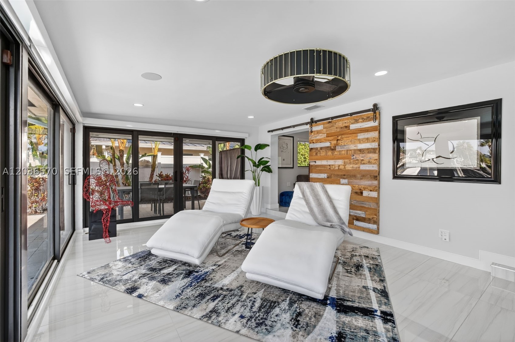 VENETIAN ISLES 1ST SEC - Residential