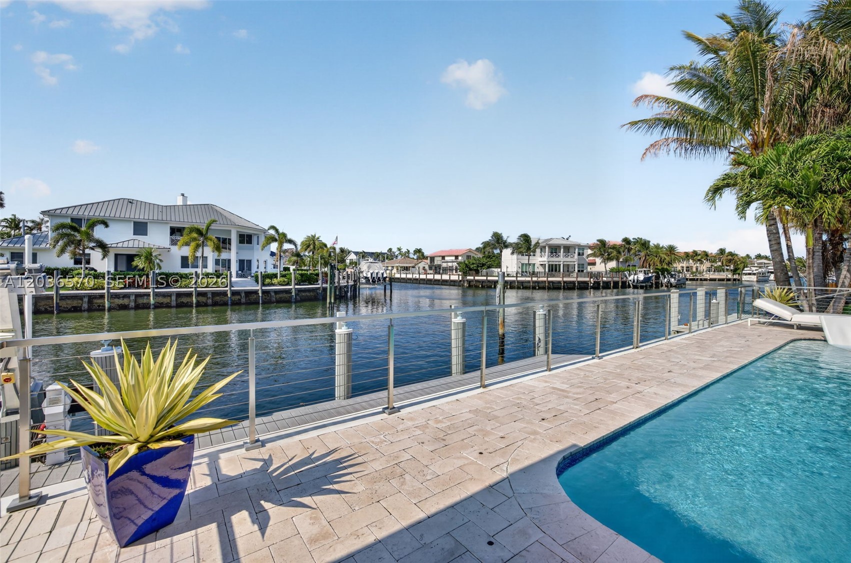 VENETIAN ISLES 1ST SEC - Residential