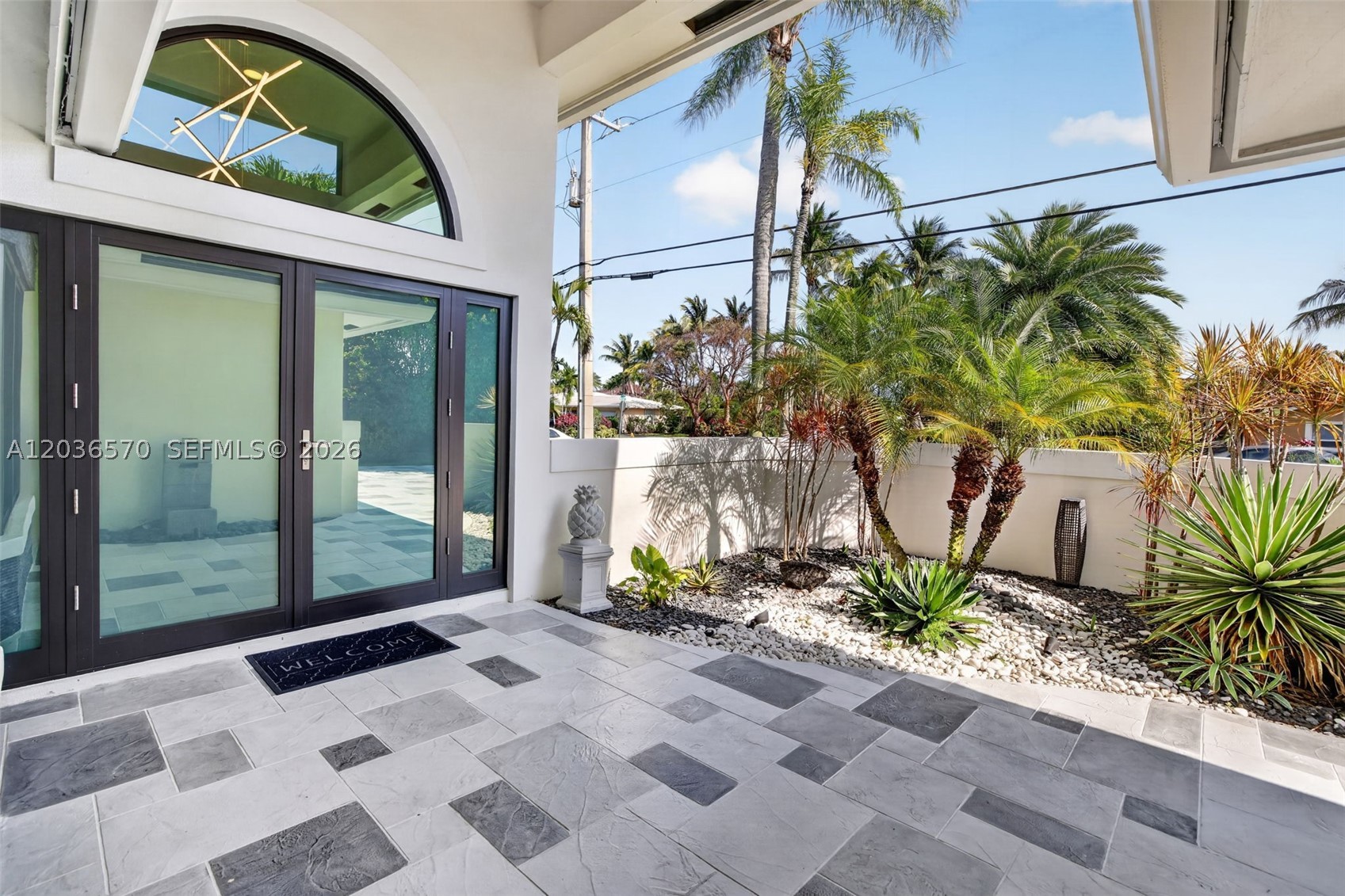 VENETIAN ISLES 1ST SEC - Residential