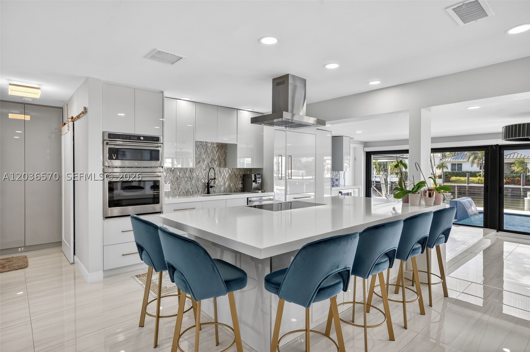VENETIAN ISLES 1ST SEC - Residential
