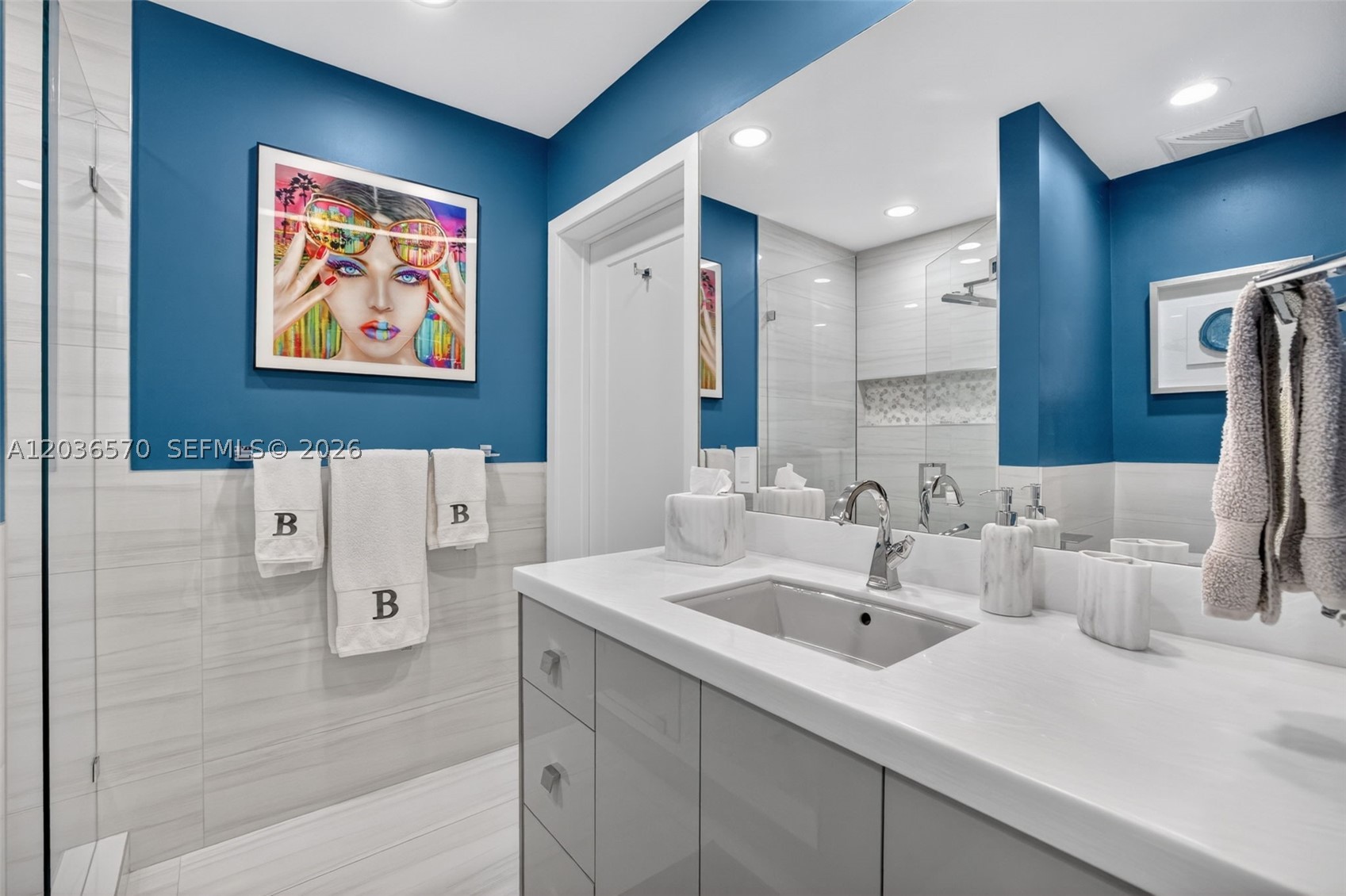 VENETIAN ISLES 1ST SEC - Residential