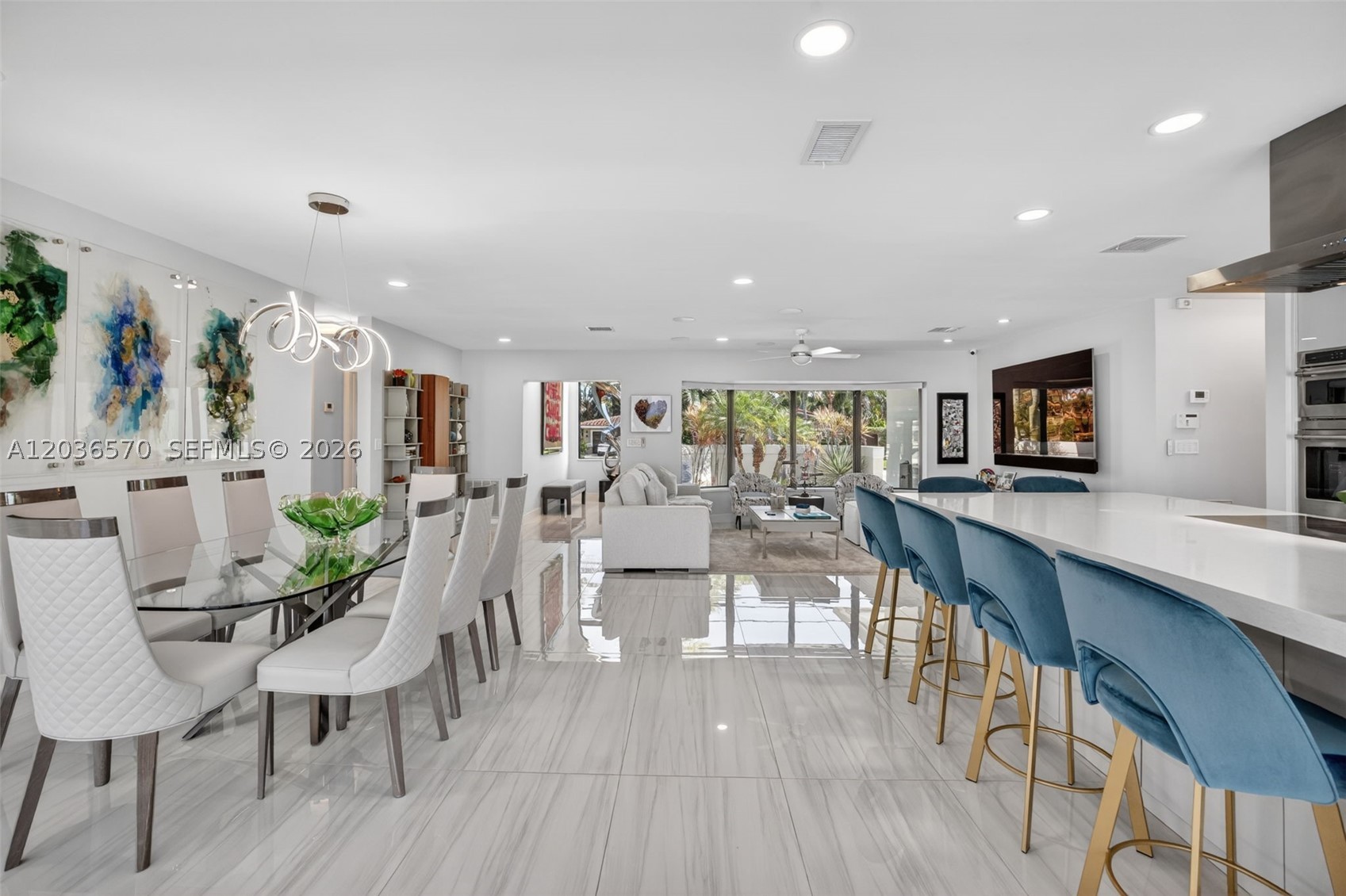 VENETIAN ISLES 1ST SEC - Residential