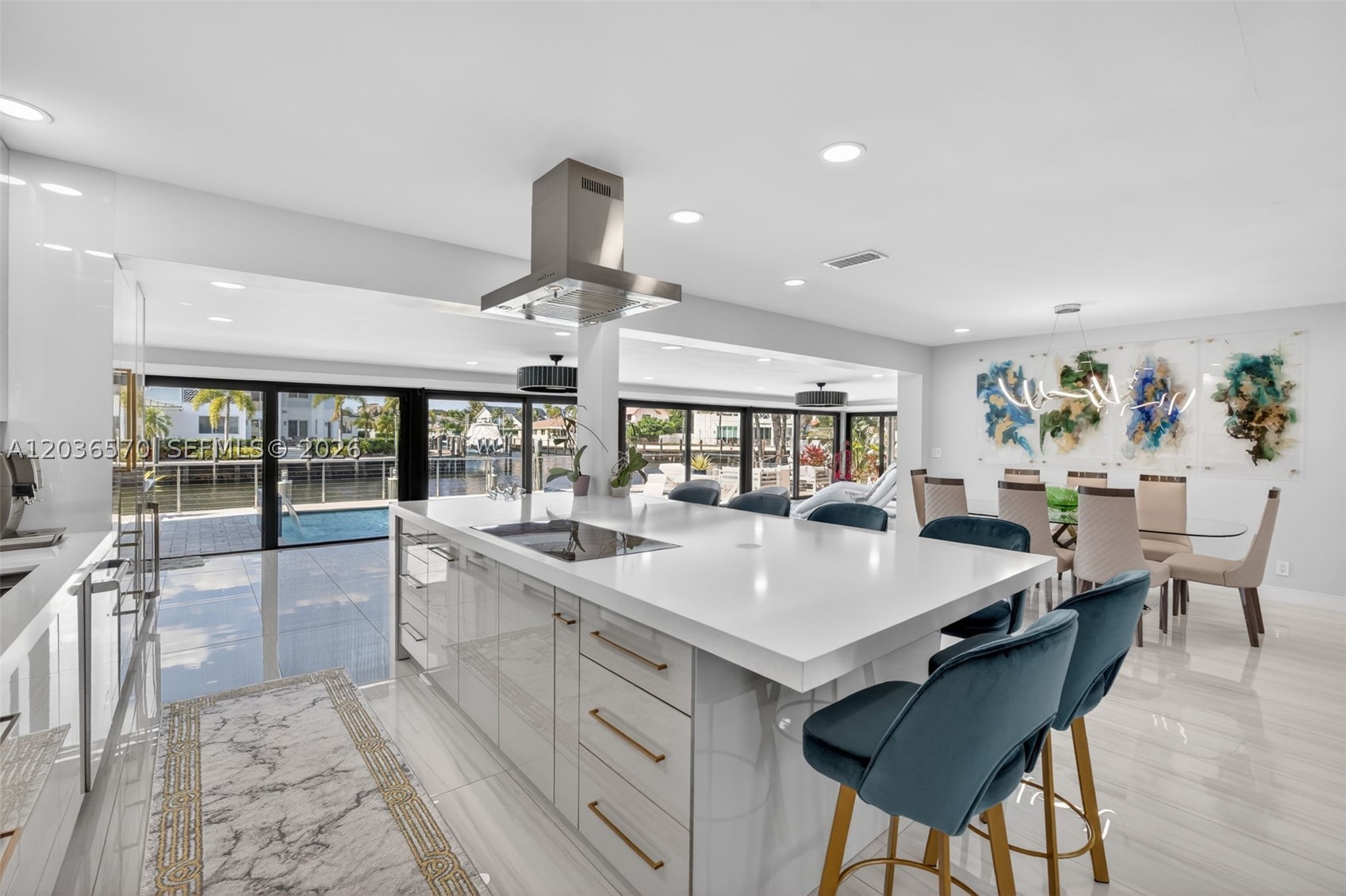 VENETIAN ISLES 1ST SEC - Residential