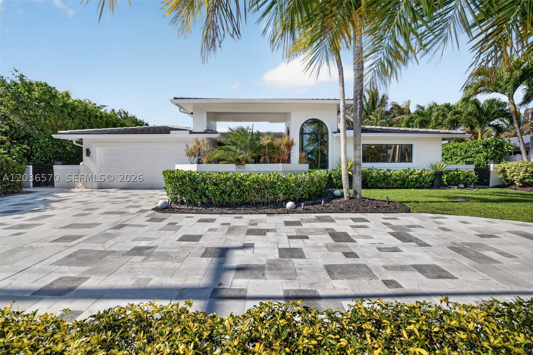 VENETIAN ISLES 1ST SEC - Residential