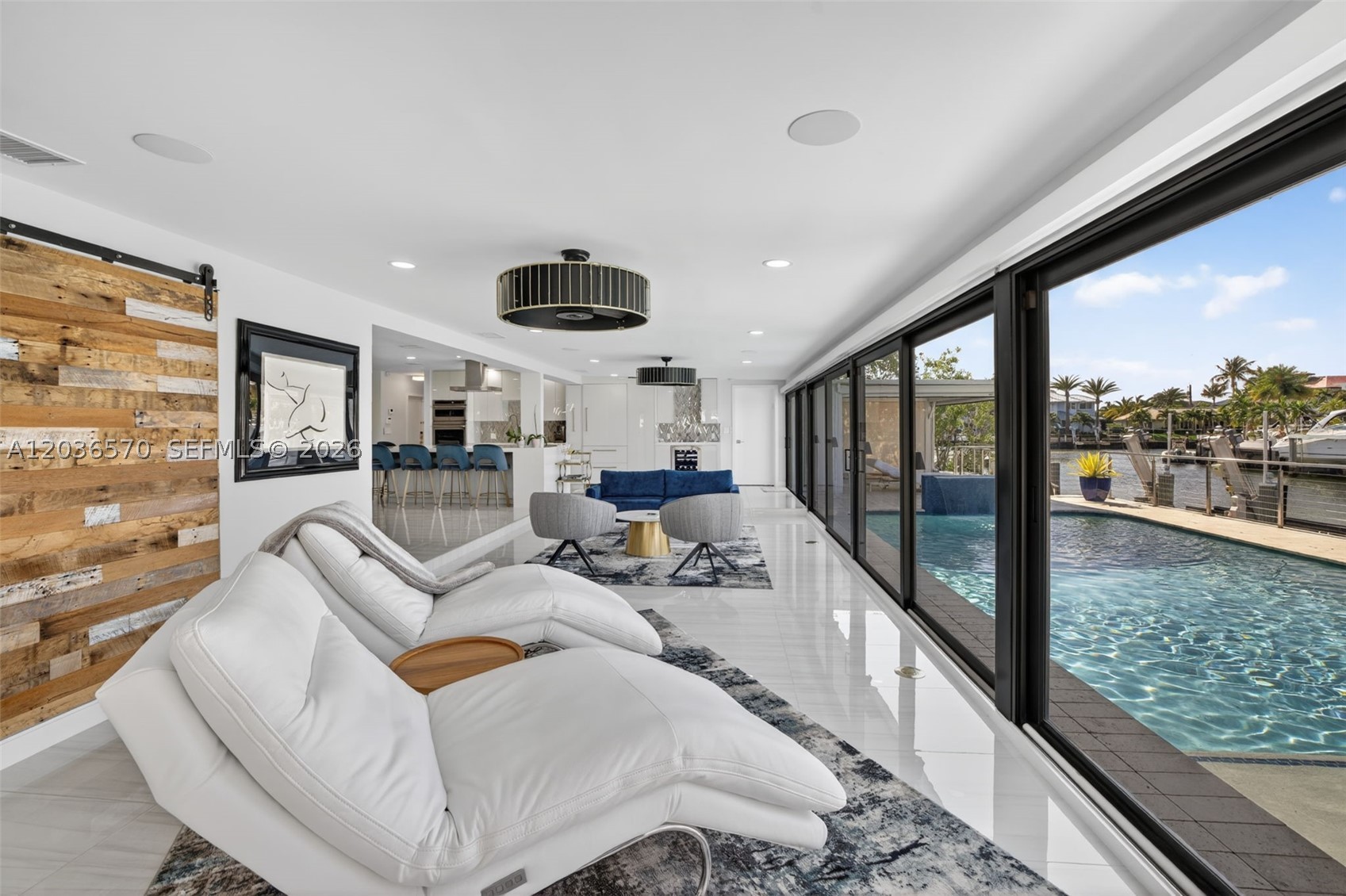 VENETIAN ISLES 1ST SEC - Residential