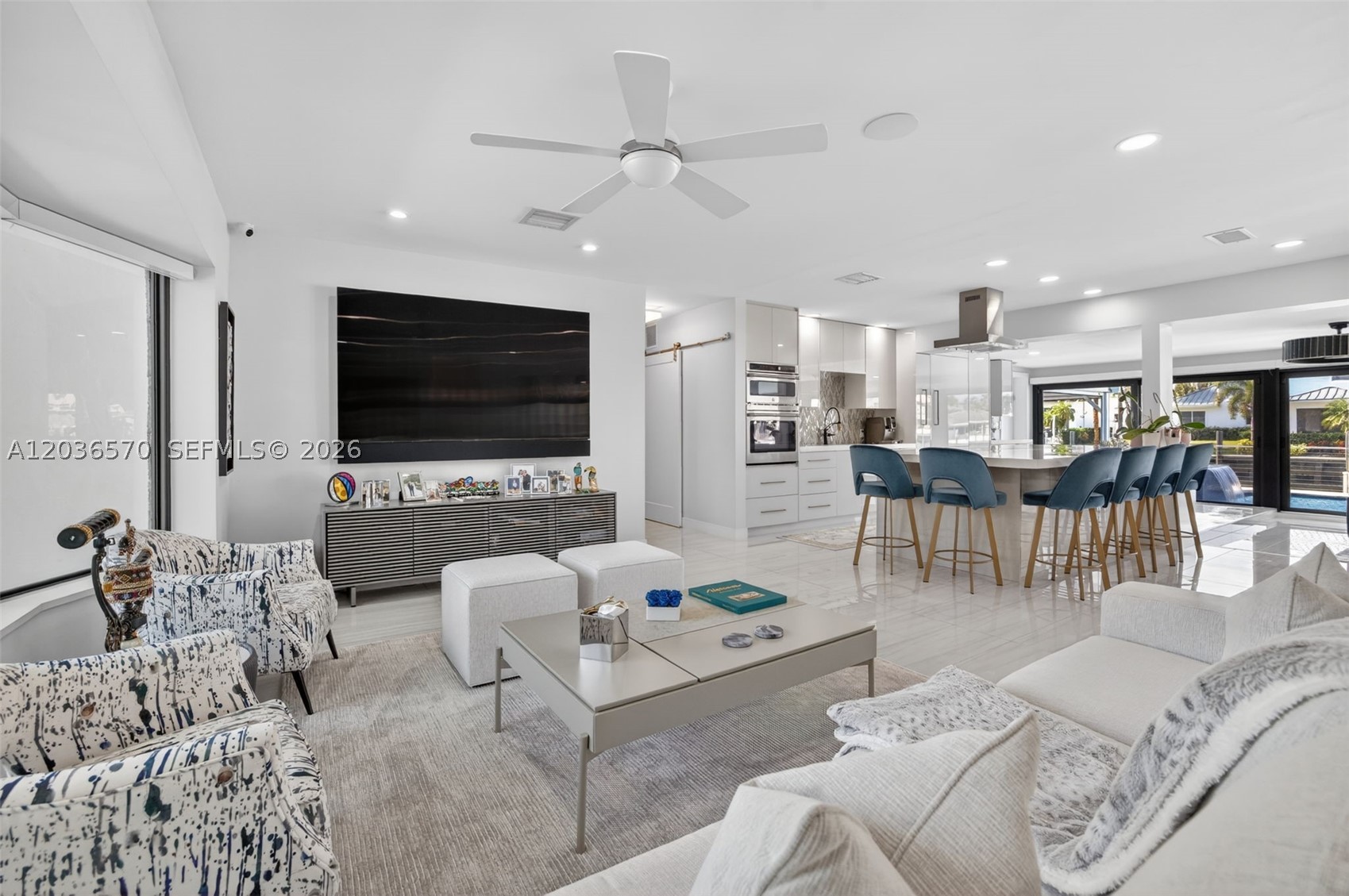 VENETIAN ISLES 1ST SEC - Residential