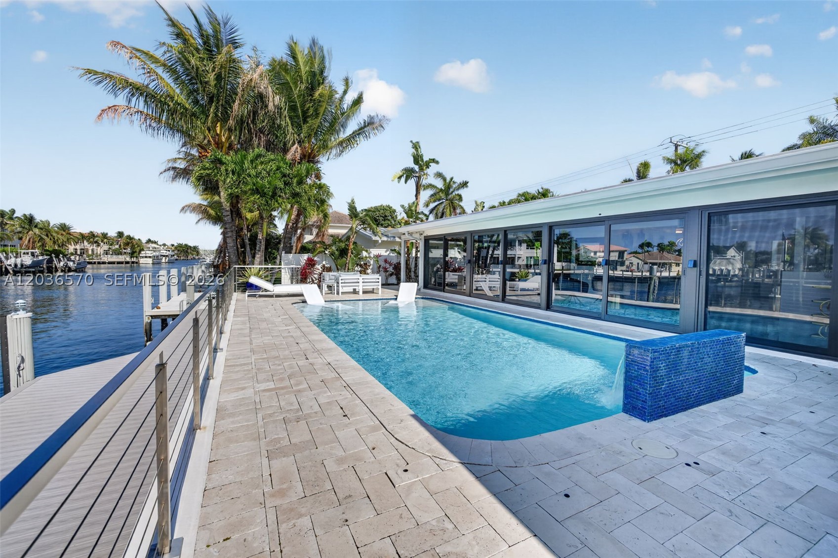 VENETIAN ISLES 1ST SEC - Residential