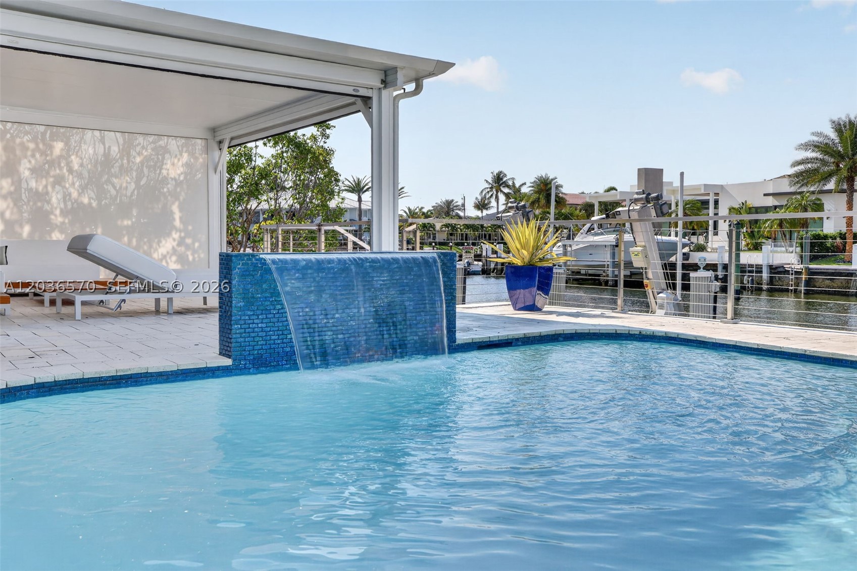 VENETIAN ISLES 1ST SEC - Residential