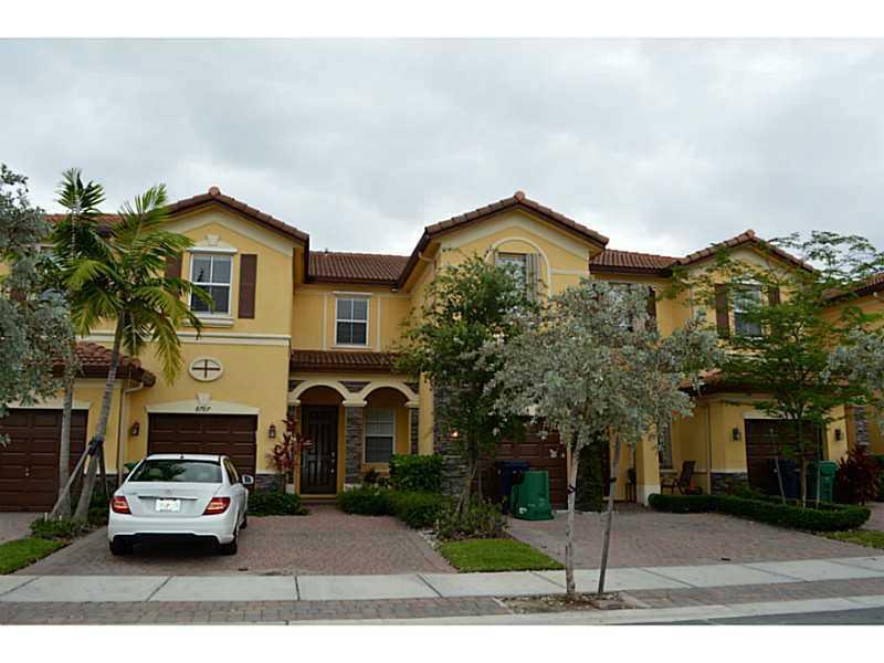 Modern luxurious 3 Bedroom / 2.5 Bath, 1,878 SqFt two story Townhouse in Santorini in Islands at Doral.  Tile on the first floor & carpet on the second floor.  Enjoy a resort-style clubhouse  with all the amenities.   Rated A schools.  Close to Top Golf c ourses, Miami International Airport, Dolphin Mall, major highways, restaurants and shopping.