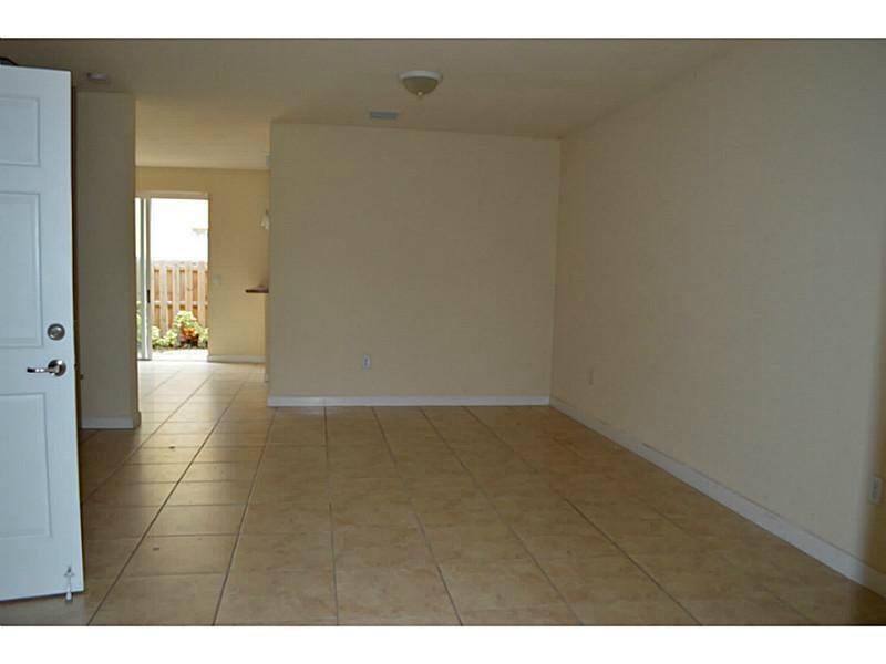 ISLANDS AT DORAL NORTHWES - Residential Lease