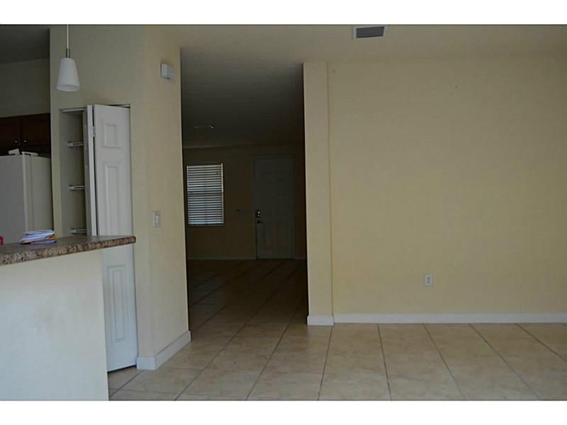 ISLANDS AT DORAL NORTHWES - Residential Lease