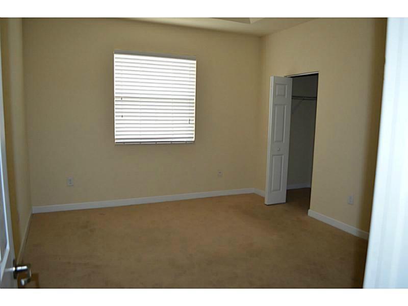 ISLANDS AT DORAL NORTHWES - Residential Lease
