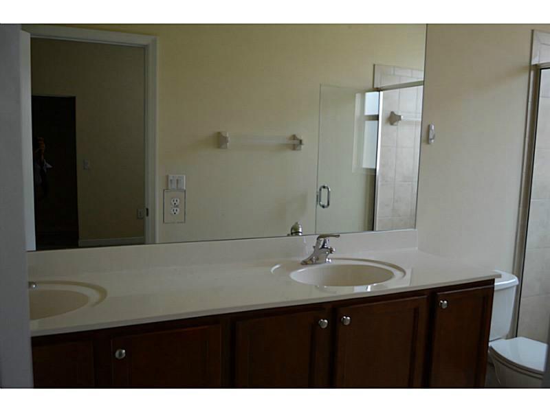 ISLANDS AT DORAL NORTHWES - Residential Lease