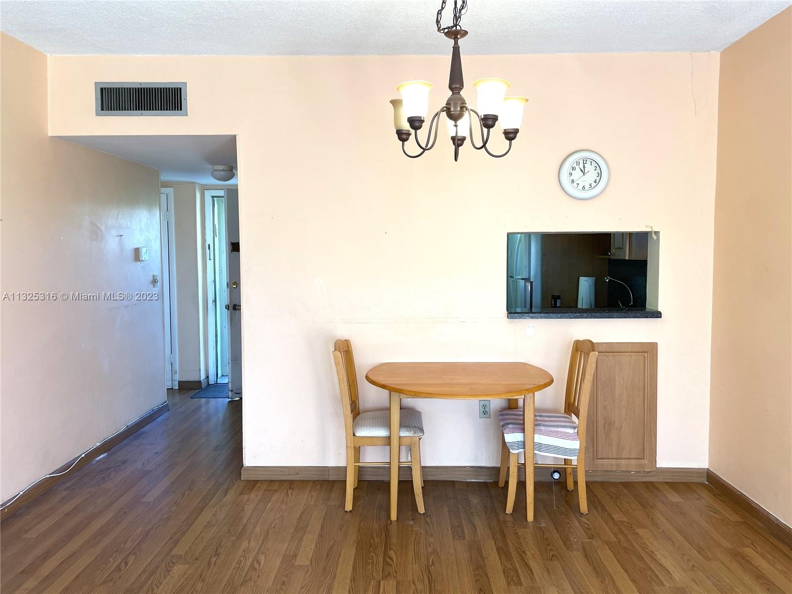 FOURTH MOORINGS CONDO - Residential