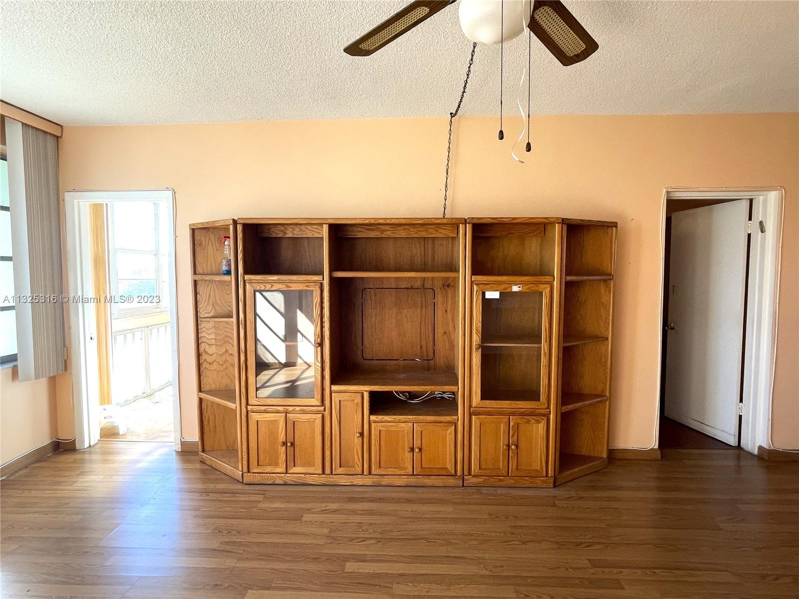 FOURTH MOORINGS CONDO - Residential