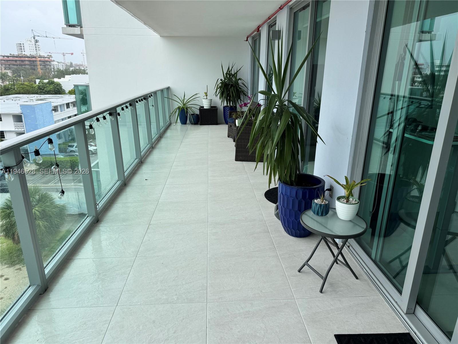THE PALMS CONDO - Residential