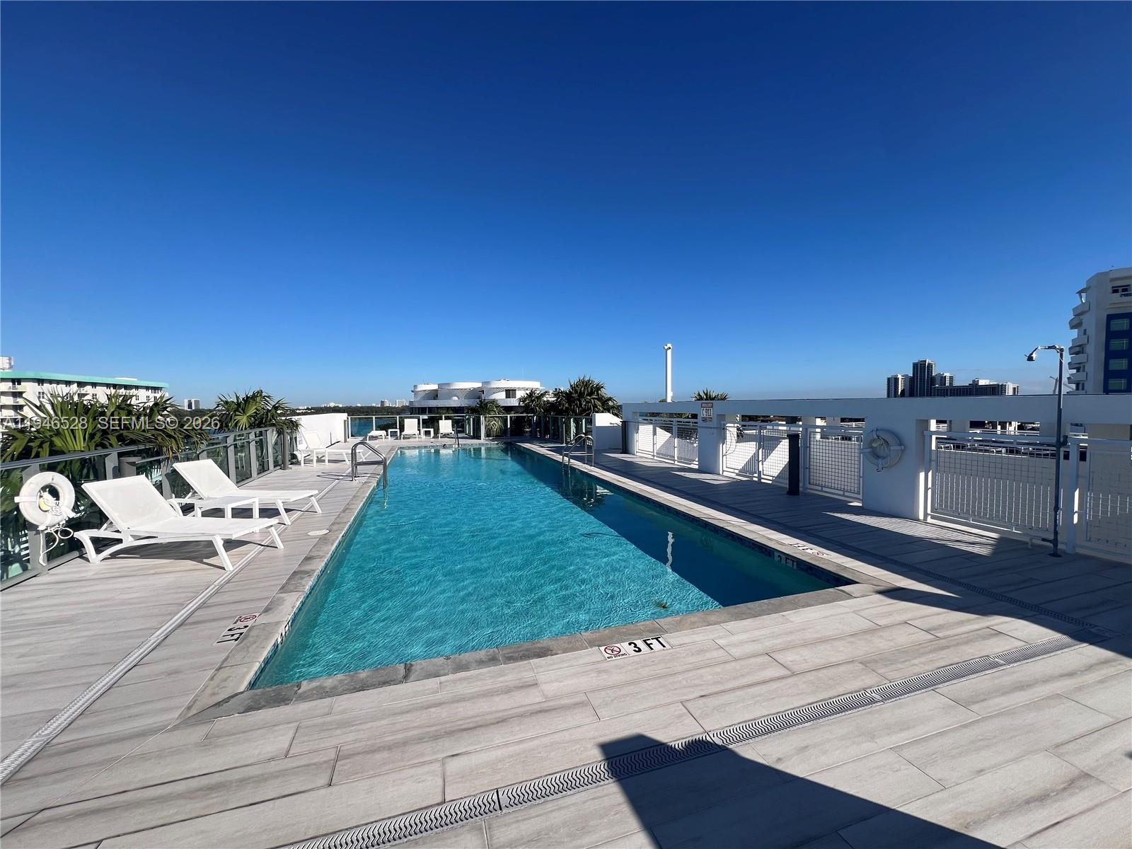 THE PALMS CONDO - Residential
