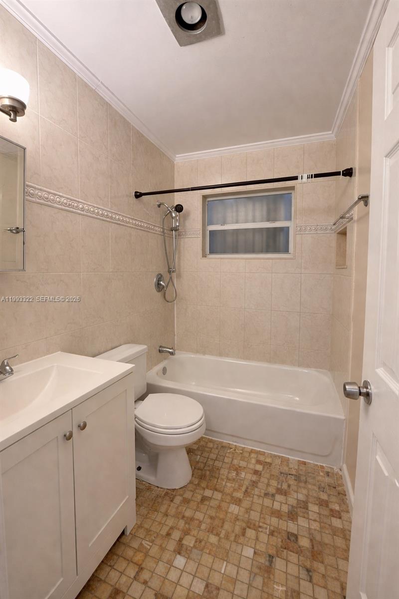 HOLLYWOOD BEACH GARDENS - Residential Income